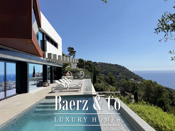 Image No.2-6 Bed Villa for sale