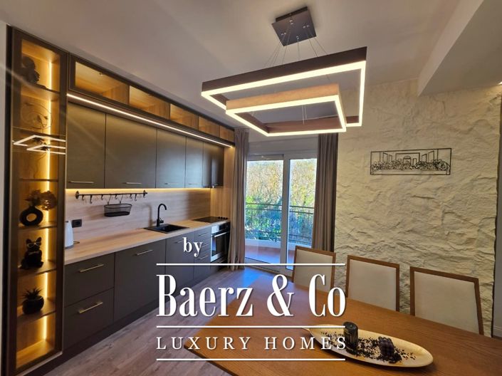 Image No.10-3 Bed Property for sale