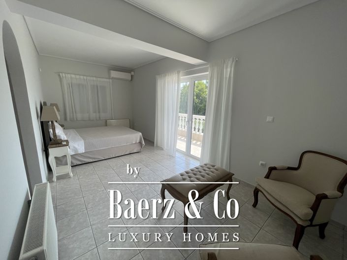 Image No.14-5 Bed Villa for sale