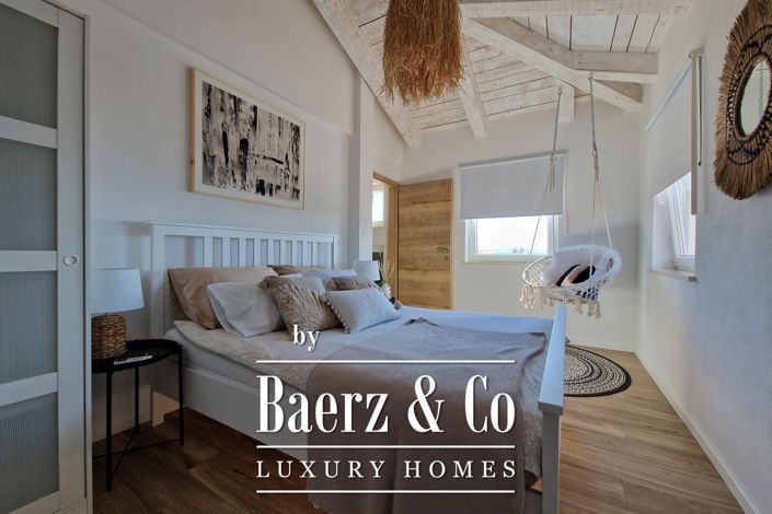 Image No.13-3 Bed Townhouse for sale