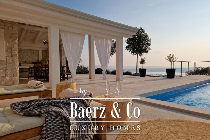 Image No.25-3 Bed Townhouse for sale