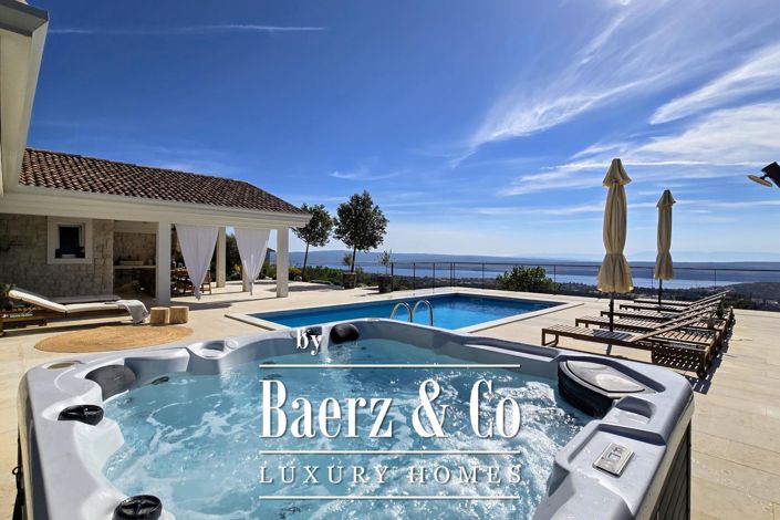 Image No.26-3 Bed Townhouse for sale