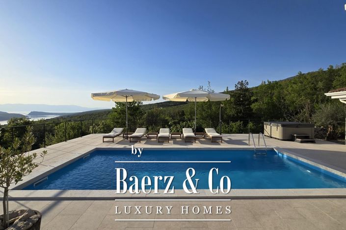 Image No.27-3 Bed Townhouse for sale