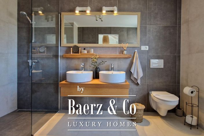 Image No.9-3 Bed Townhouse for sale