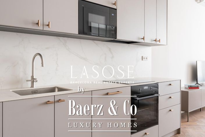 Image No.11-2 Bed Property for sale