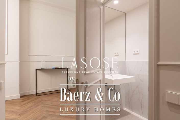 Image No.16-2 Bed Property for sale