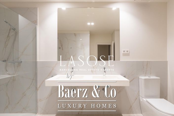 Image No.22-2 Bed Property for sale