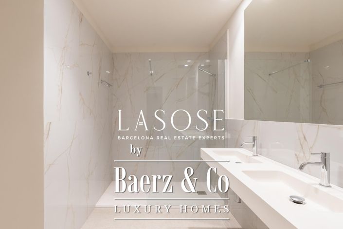 Image No.24-2 Bed Property for sale