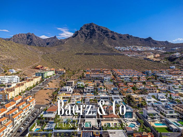 Image No.40-Villa de 5 chambres à vendre à Costa Adeje