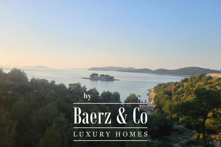 Image No.9-3 Bed Townhouse for sale