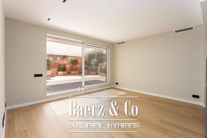 Image No.3-3 Bed Apartment for sale