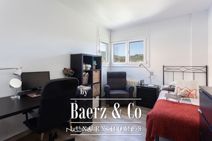 Image No.23-6 Bed House for sale