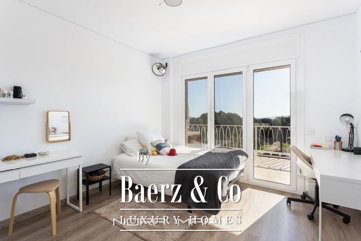 Image No.29-6 Bed House for sale