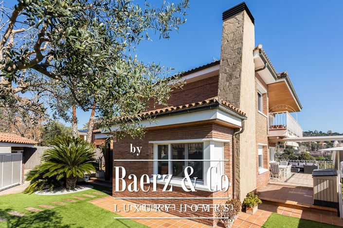 Image No.3-6 Bed House for sale