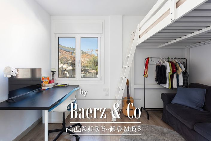 Image No.31-6 Bed House for sale