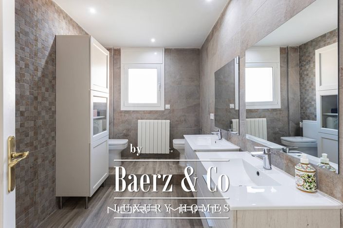 Image No.33-6 Bed House for sale