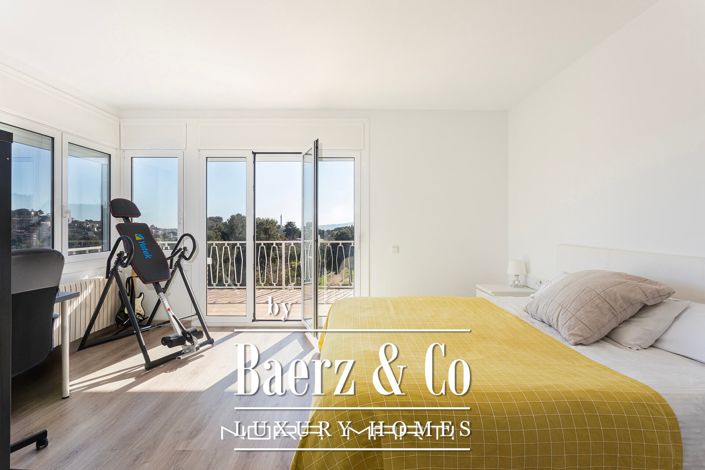 Image No.35-6 Bed House for sale