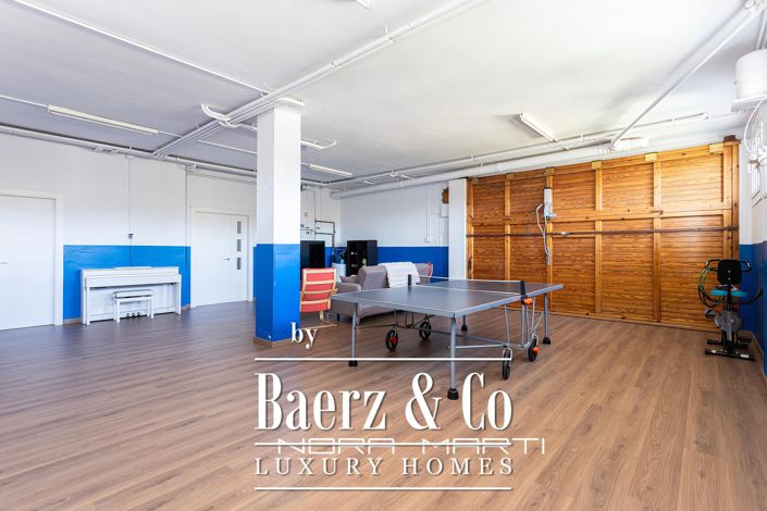 Image No.41-6 Bed House for sale