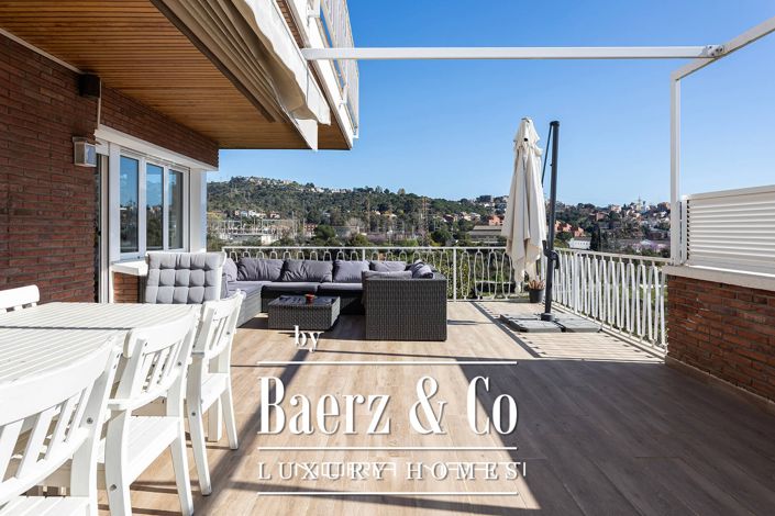 Image No.5-6 Bed House for sale