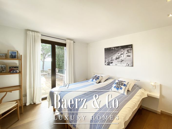 Image No.15-5 Bed Villa for sale