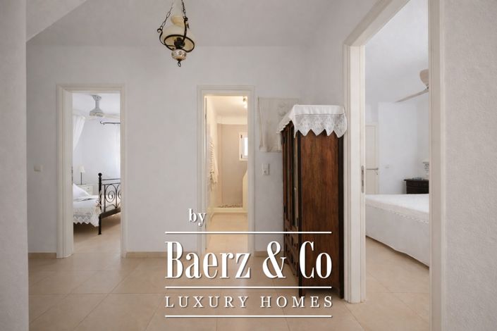 Image No.4-4 Bed Villa for sale