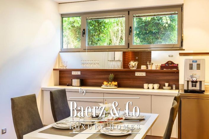 Image No.12-Maison de ville de 11 chambres à vendre à Split