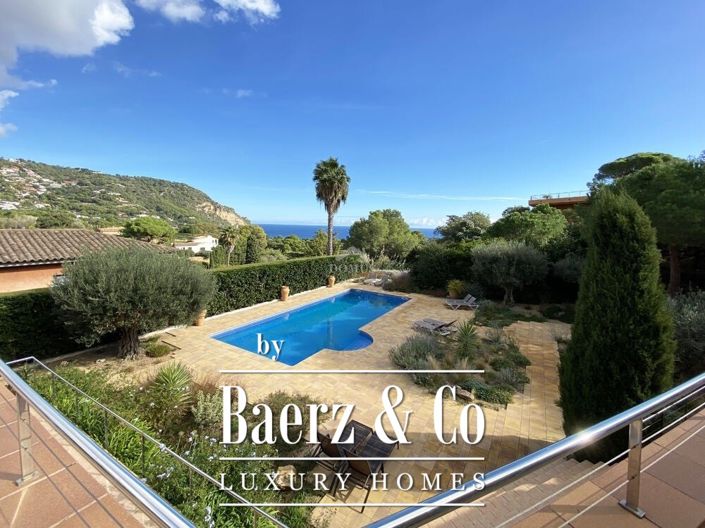 Image No.4-5 Bed Villa for sale