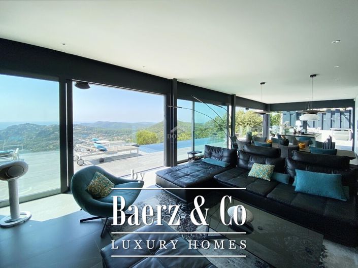 Image No.11-6 Bed Villa for sale