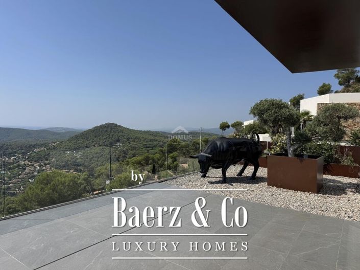 Image No.17-6 Bed Villa for sale