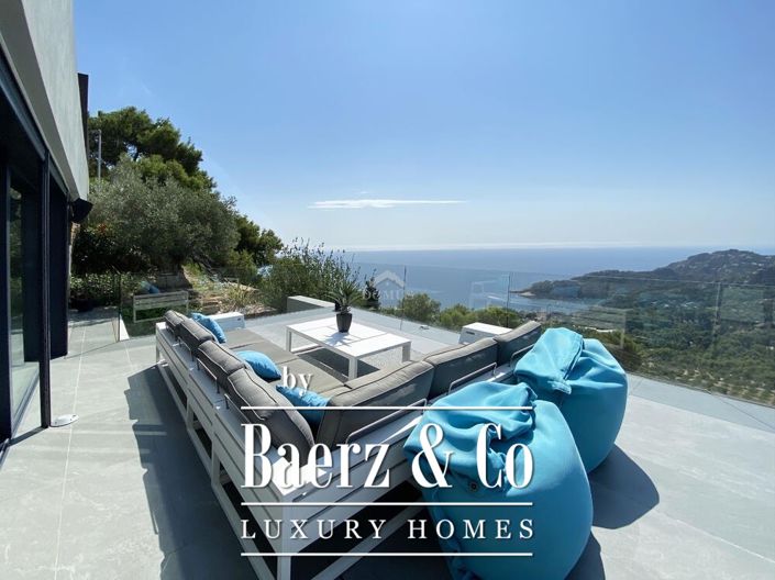 Image No.8-6 Bed Villa for sale