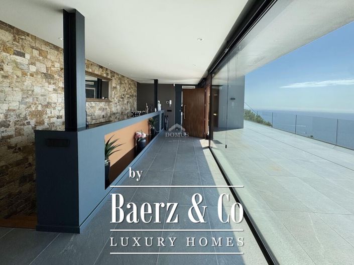 Image No.9-6 Bed Villa for sale