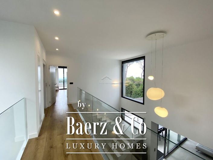 Image No.20-4 Bed Villa for sale