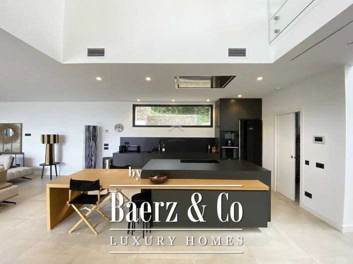 Image No.7-4 Bed Villa for sale