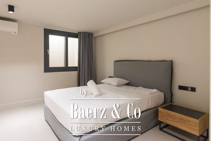 Image No.12-7 Bed Villa for sale