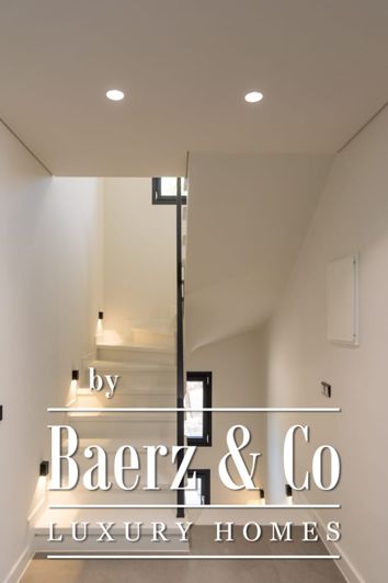 Image No.35-7 Bed Villa for sale