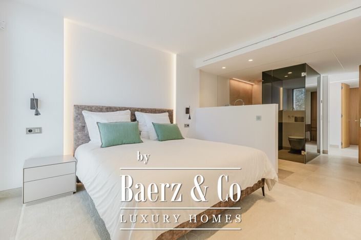 Image No.13-4 Bed Villa for sale