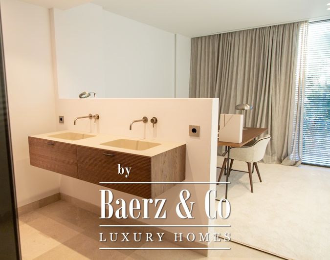 Image No.20-4 Bed Villa for sale