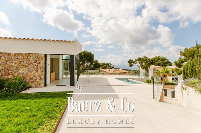 Image No.4-4 Bed Villa for sale