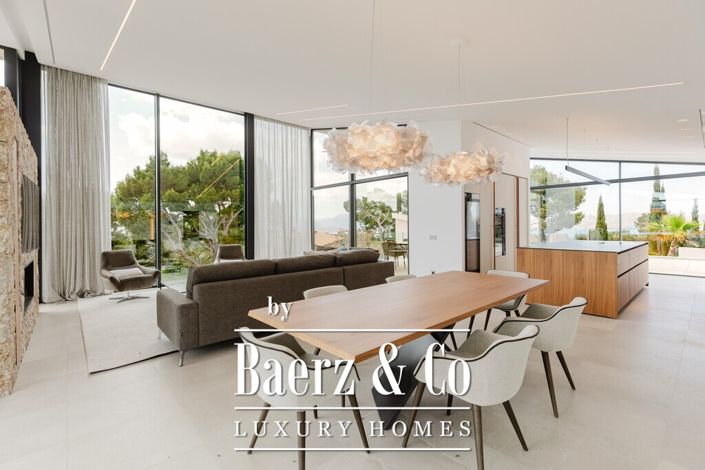 Image No.8-4 Bed Villa for sale