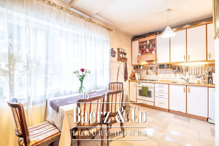 Image No.5-6 Bed Townhouse for sale