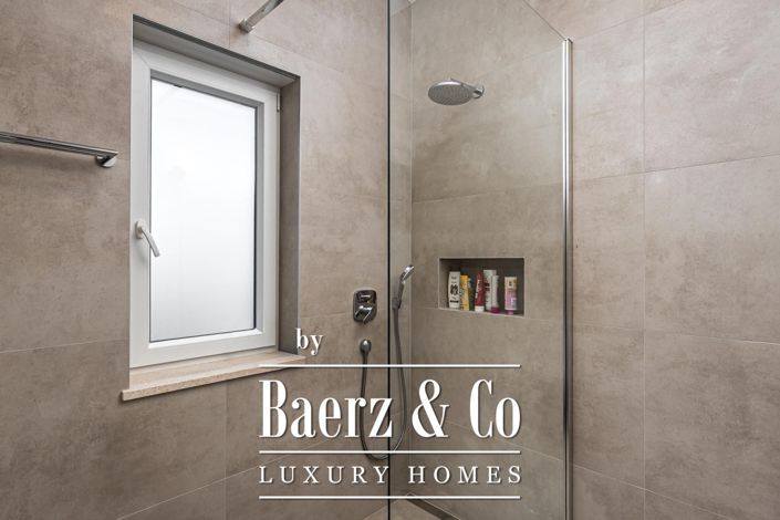 Image No.13-3 Bed Townhouse for sale