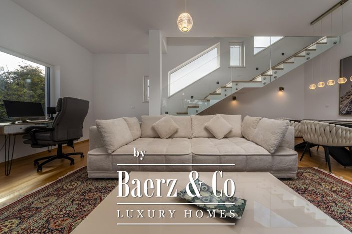 Image No.20-3 Bed Townhouse for sale