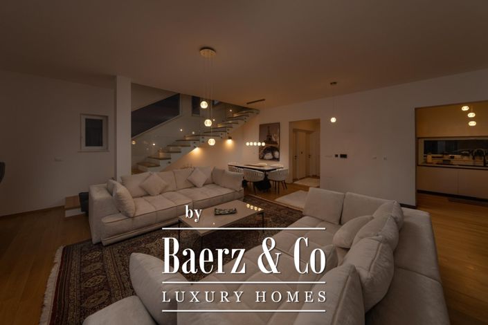 Image No.24-3 Bed Townhouse for sale