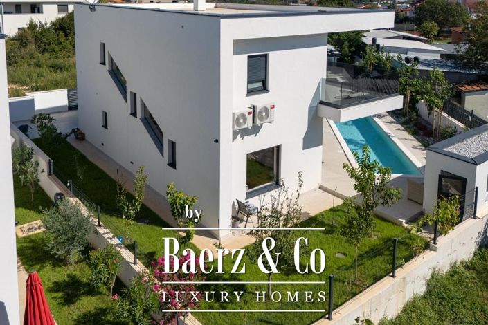 Image No.4-3 Bed Townhouse for sale