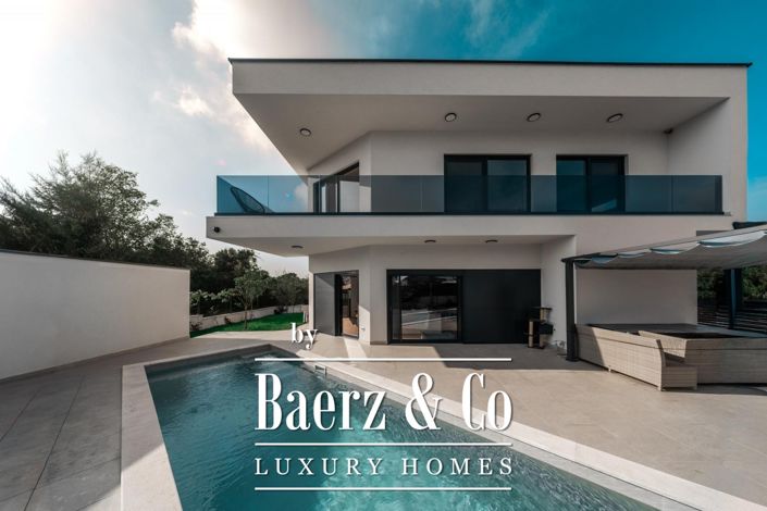 Image No.5-3 Bed Townhouse for sale