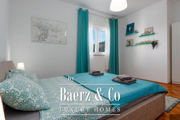 Image No.14-6 Bed Townhouse for sale