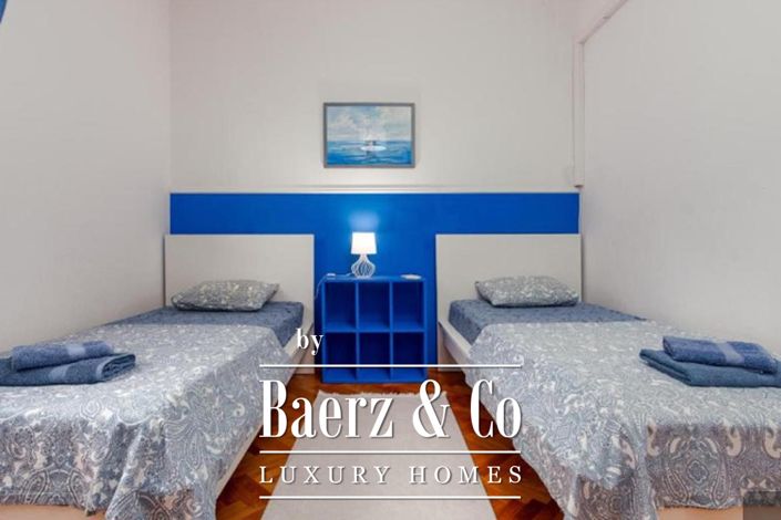 Image No.16-6 Bed Townhouse for sale