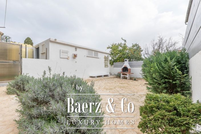 Image No.31-6 Bed Townhouse for sale