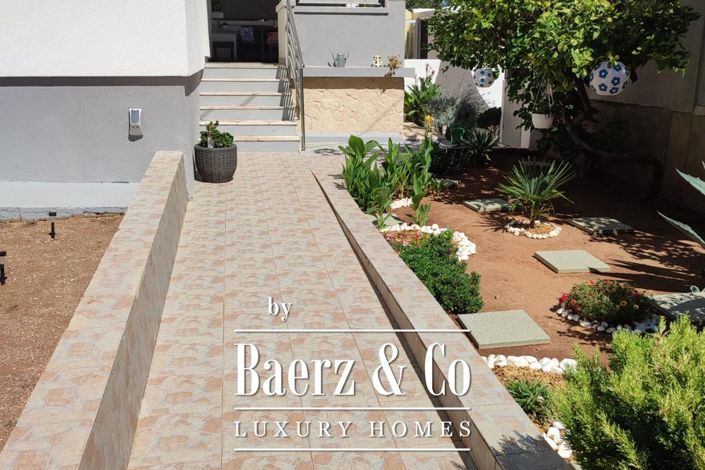 Image No.7-6 Bed Townhouse for sale