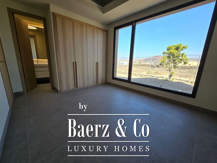 Image No.4-3 Bed Villa for sale